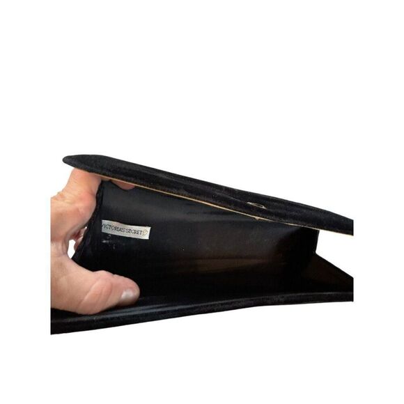 Vintage Victorias Secret Black Velvet Clutch Purse With Gold Heart Accent - Picture 2 of 9